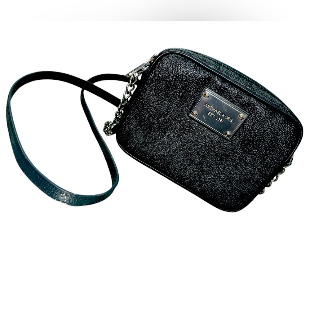 ✨EUC MINI MICHAEL KORS PURSE✨